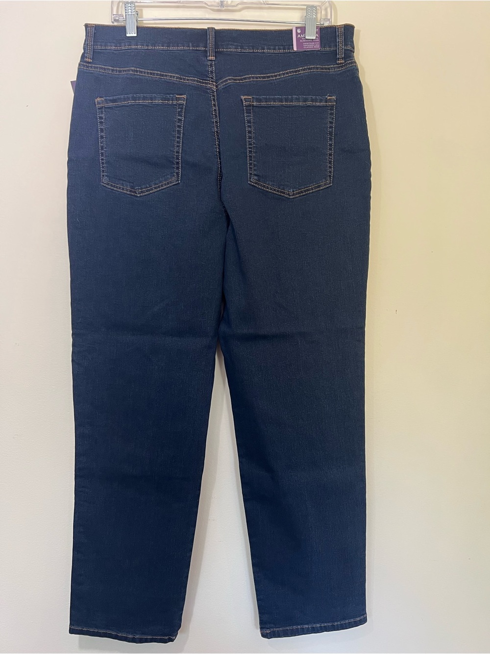 Gloria Vanderbilt Amanda Harvest Rose
Embroidered Size 16 Slimming Jeans NWT - Picture 5 of 5
